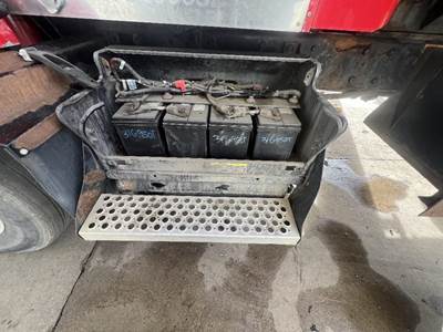 Kenworth T800 Battery Box