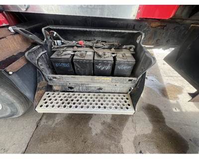 Kenworth T800 Battery Box