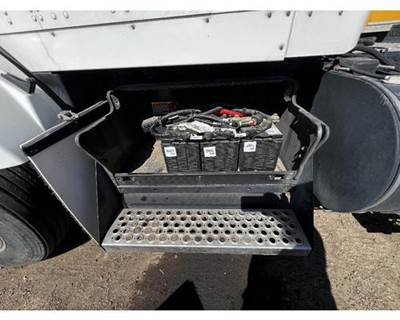Kenworth T800 Battery Box