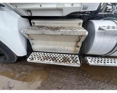Kenworth T800 Battery Box