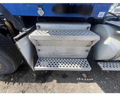Kenworth T800 Battery Box