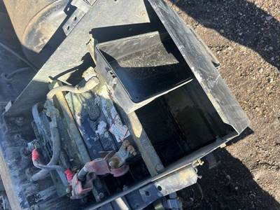 UD UD1800 Battery Box for a Ud Truck UD1800