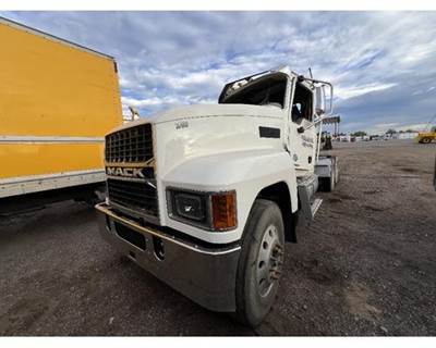 Mack Pinnacle CXU612 Body Control Module for a Mack CXU612