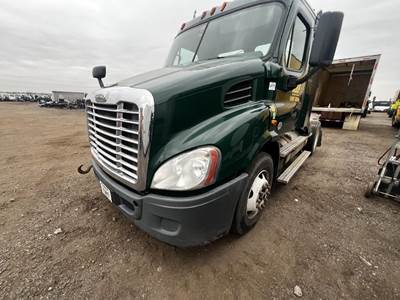 Freightliner Cascadia Front Bumper