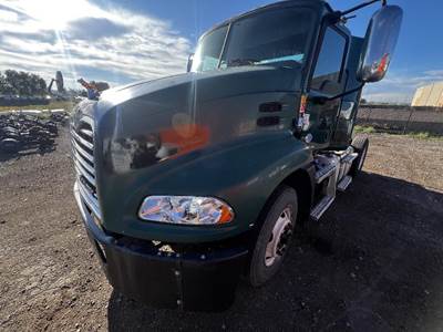 Mack Pinnacle CXU612 Front Bumper for a Mack CXU612