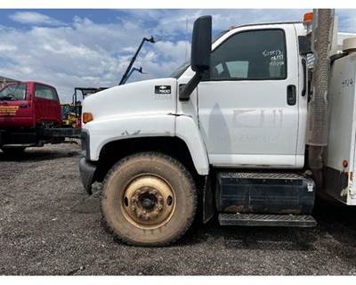 Chevrolet C7500 Cab Assembly