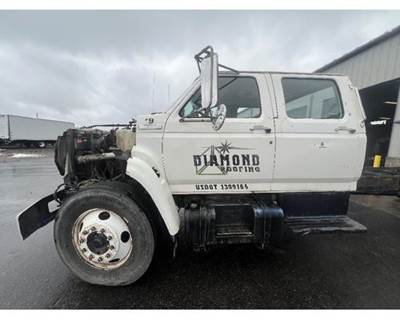 Ford F-800 Cab Assembly for a Ford F800