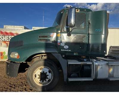 Mack Pinnacle CXU612 Cab Assembly for a Mack CXU612