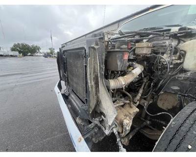 Ford F-800 Cooling Assembly for a Ford F800