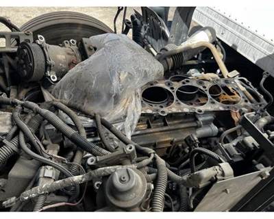 Isuzu 6HK1 Crankshaft for a GMC T7