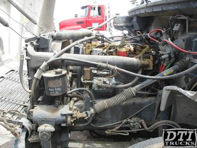 Caterpillar 3126B Cylinder Head for a Freightliner FL70