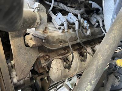 GMC 8.1 Cylinder Head for a GMC C5500