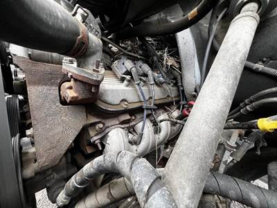 GMC 8.1 Cylinder Head for a GMC C5500