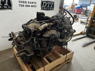 Hino J08E Cylinder Head for a Hino 268