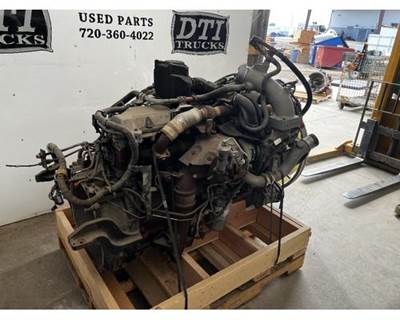 Hino J08E Cylinder Head for a Hino 268