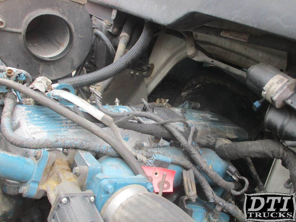 2006 International DT466E Cylinder Head for a International 4400 For