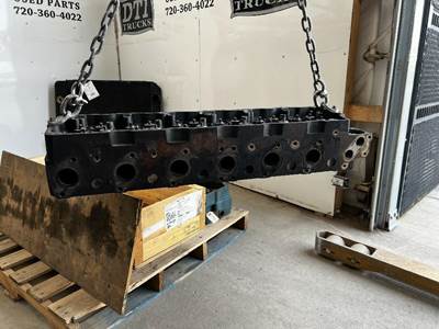 International MaxxForce DT Cylinder Head