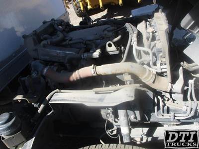 Isuzu 4HK1TC Cylinder Head for a Isuzu NPR