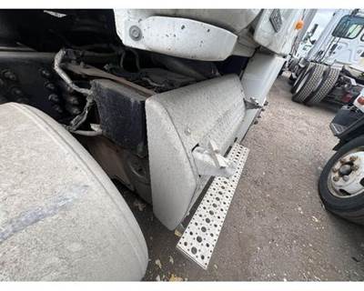 Freightliner Cascadia DPF Assembly