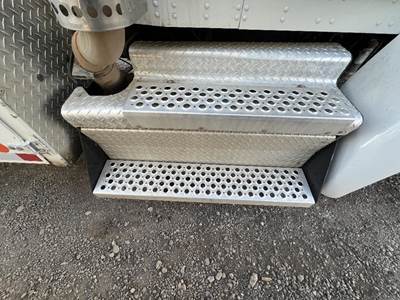 Kenworth T270 DPF Assembly