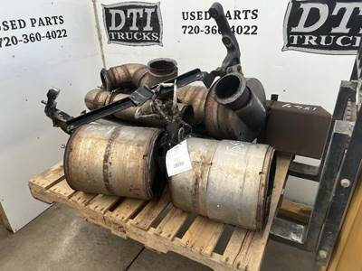 Kenworth T680 DPF Assembly