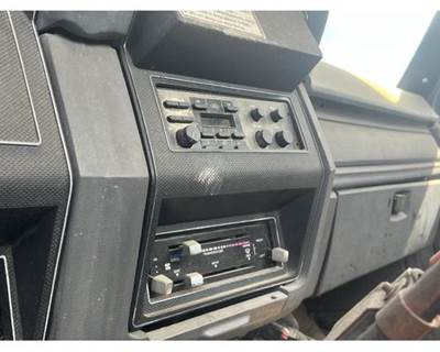 1993 Ford F-700 Dash Bezel Assembly