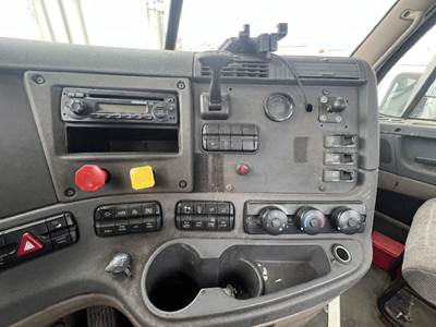 Freightliner Cascadia Dash Panel