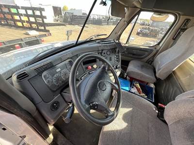 Freightliner Cascadia Dashboard Assembly