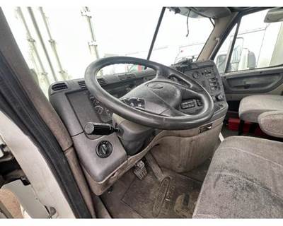 Freightliner Cascadia Dashboard Assembly