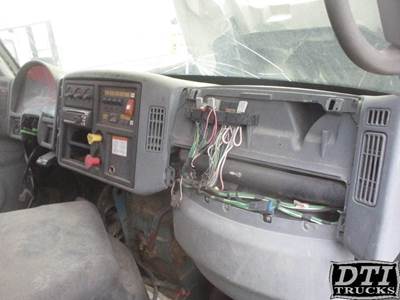 International 4300 Dashboard Assembly