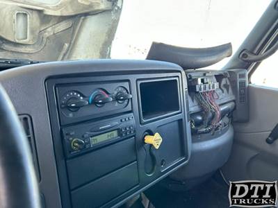 International 4300 Dashboard Assembly
