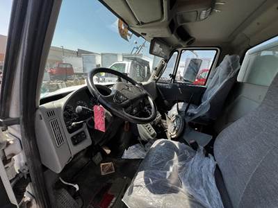 International 4400 Dashboard Assembly