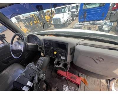 International 4400 Dashboard Assembly