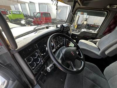 Kenworth T680 Dashboard Assembly