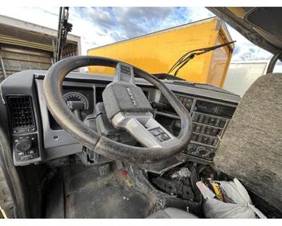 Mack Pinnacle CXU612 Dashboard Assembly for a Mack CXU612
