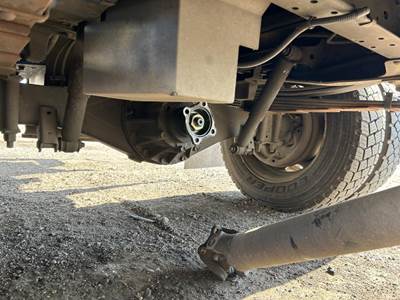 Chevrolet W4500 Rear Differential