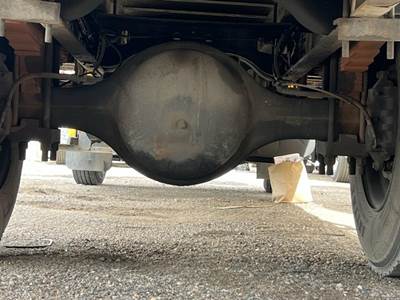 International 4900 Rear Differential