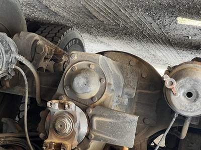 International 8100 Rear Differential