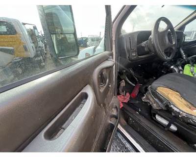 Chevrolet C4 Left Front Door Assembly