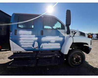 Chevrolet C4500 Right Front Door Assembly