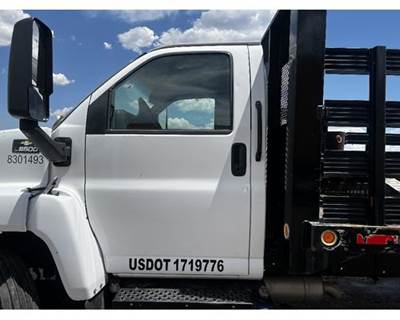 Chevrolet C6500 Left Front Door Assembly