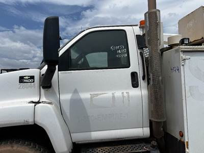 Chevrolet C7500 Left Front Door Assembly