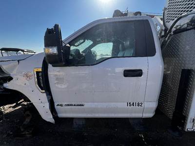 Ford F-550 Left Front Door Assembly for a Ford F550