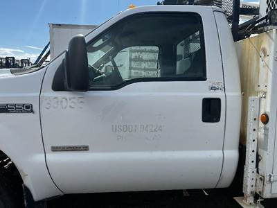Ford F-550 Left Front Door Assembly for a Ford F550