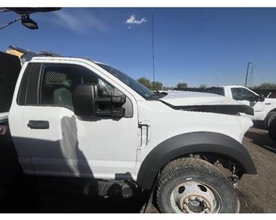 Ford F-550 Right Front Door Assembly for a Ford F550