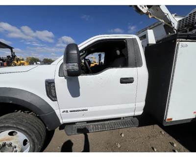 Ford F-550 Left Front Door Assembly for a Ford F550