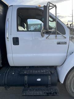 Ford F-650 Right Front Door Assembly for a Ford F650