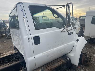 Ford F-650 Right Front Door Assembly for a Ford F650