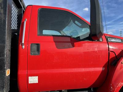 Ford F-650 Right Front Door Assembly for a Ford F650