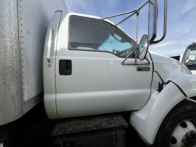 Ford F-650 Right Front Door Assembly for a Ford F650